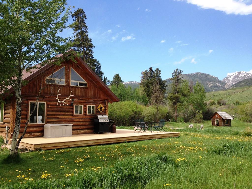 Grandpa'S Cabin Gardiner Exterior photo