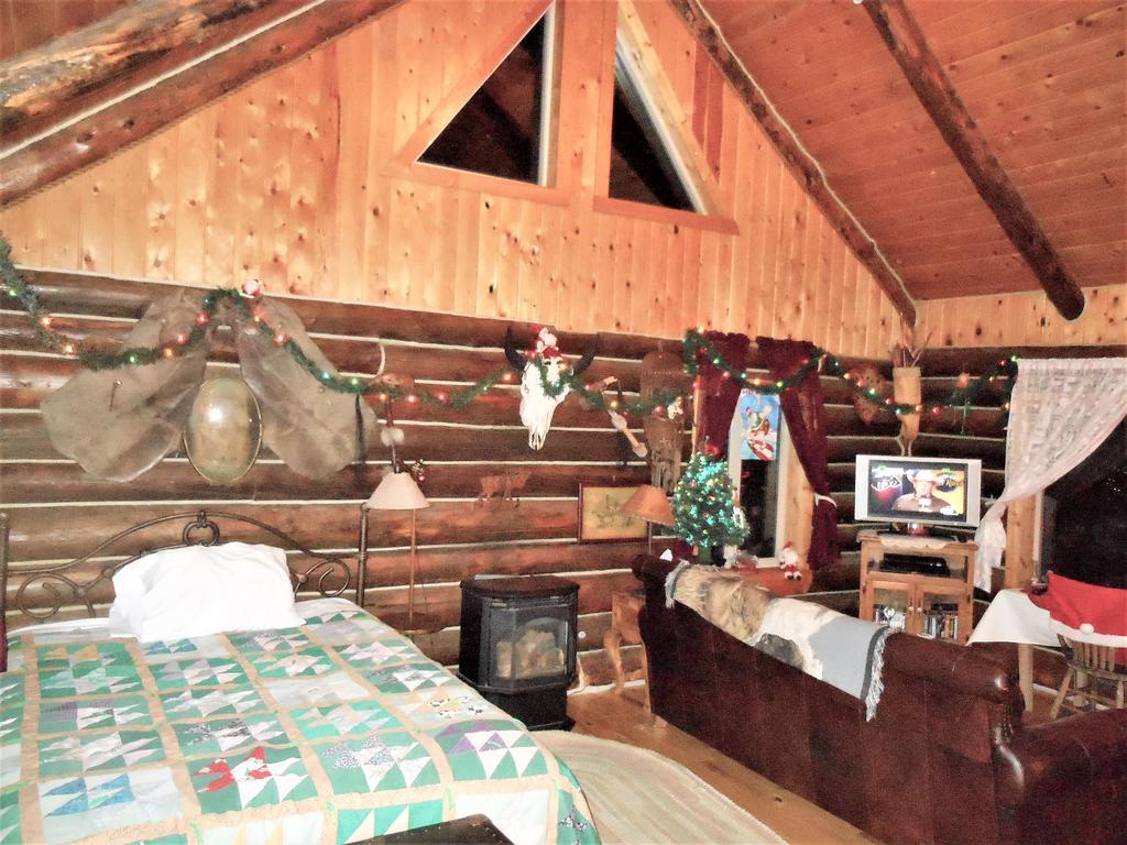 Grandpa'S Cabin Gardiner Exterior photo